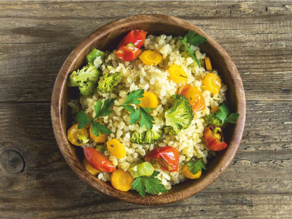 recipe salad with quinoa arugula and spiroulina platensis flakes spirulina superfood