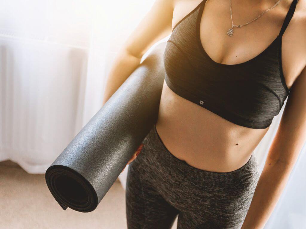 Tips για να χάσετε τα κιλά των εορτών woman weight loss tips spirulina spiroulina platensis superfood