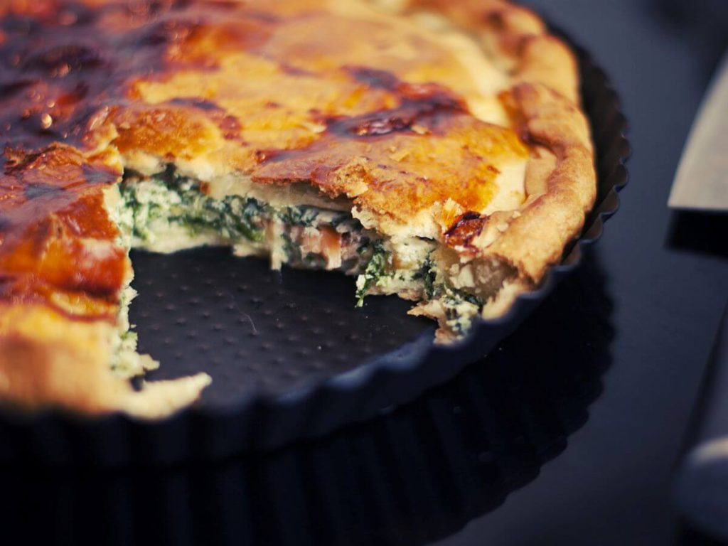 Crustless Spinach pie with sheep cheese and Spiroulina flakes lactose free spinach pie recipe healthy spiroulina platensis spirulina superfood