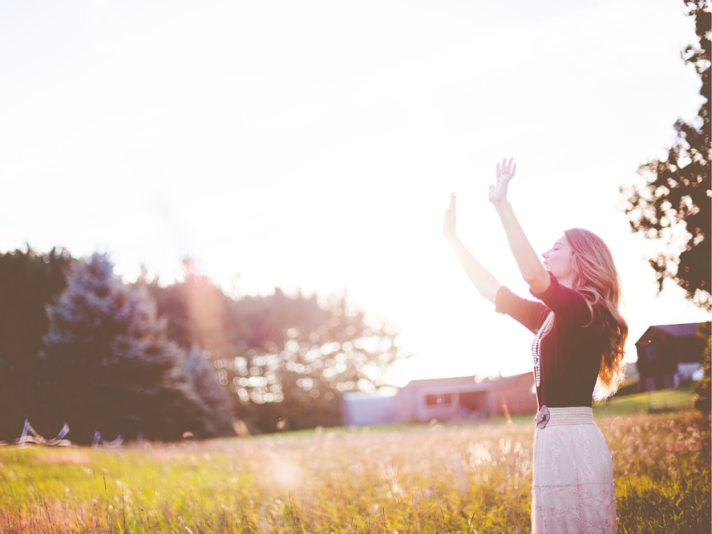 energy tips woman spiroulina platensis spirulina