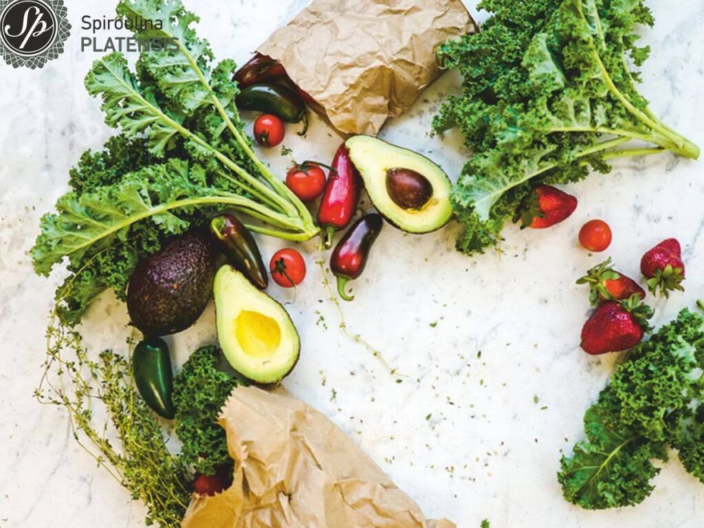 nutritional value fruits vegetables avocado lettuce pepper tomatoes spirulina superfood spiroulina platensis
