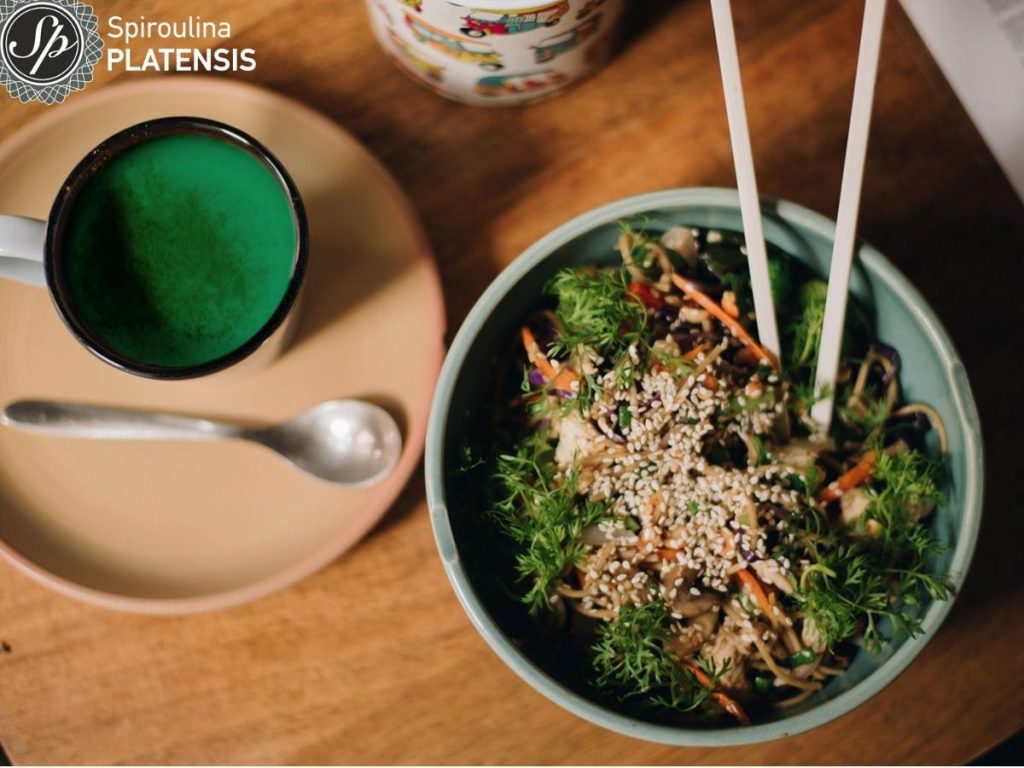 salad juice smoothie spiroulina platensis flakes spirulina