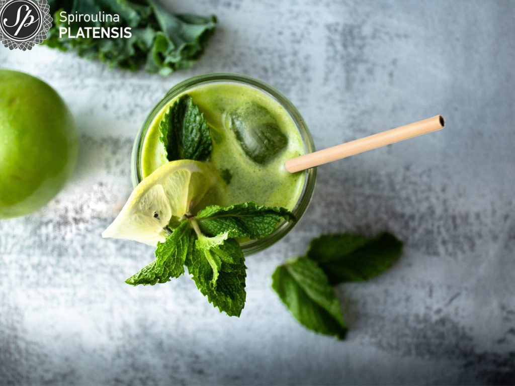 Super green smoothie with Spiroulina PLATENSIS green smoothie with spiroulina platensis powder